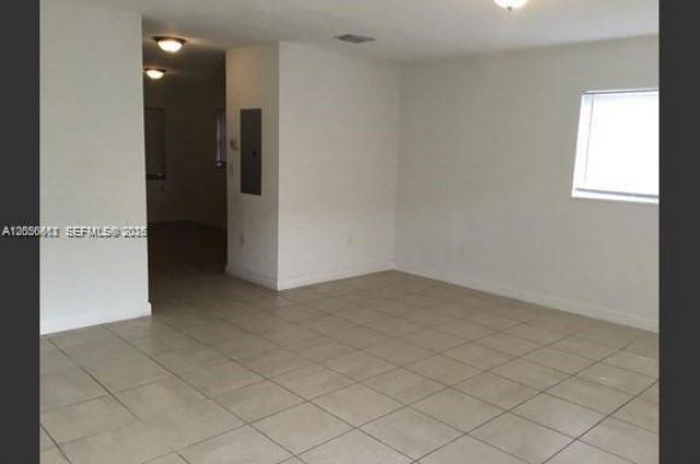 2735 NW 27th St , Miami, FL 33142 Photo
