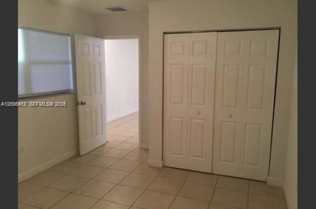 2735 NW 27th St , Miami, FL 33142 Photo