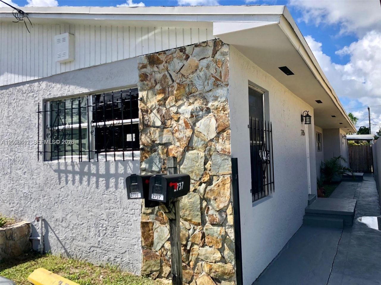 2735 NW 27th St , Miami, FL 33142 Photo