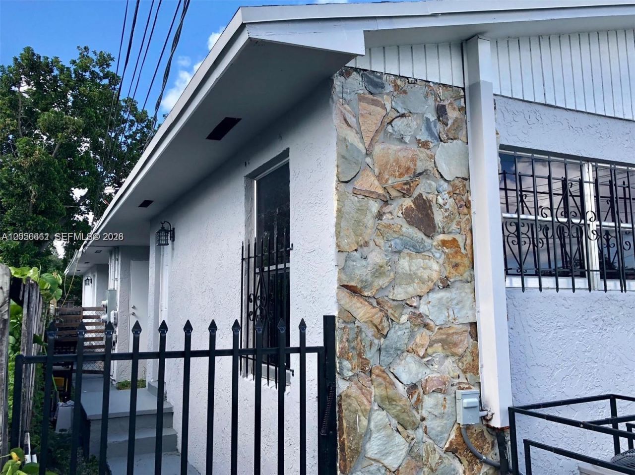 2735 NW 27th St , Miami, FL 33142 Photo