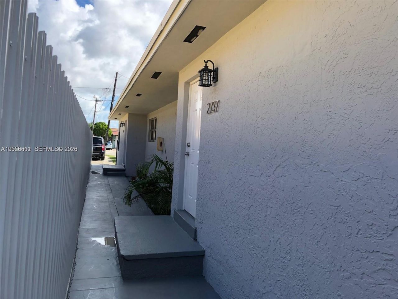 2735 NW 27th St , Miami, FL 33142 Photo