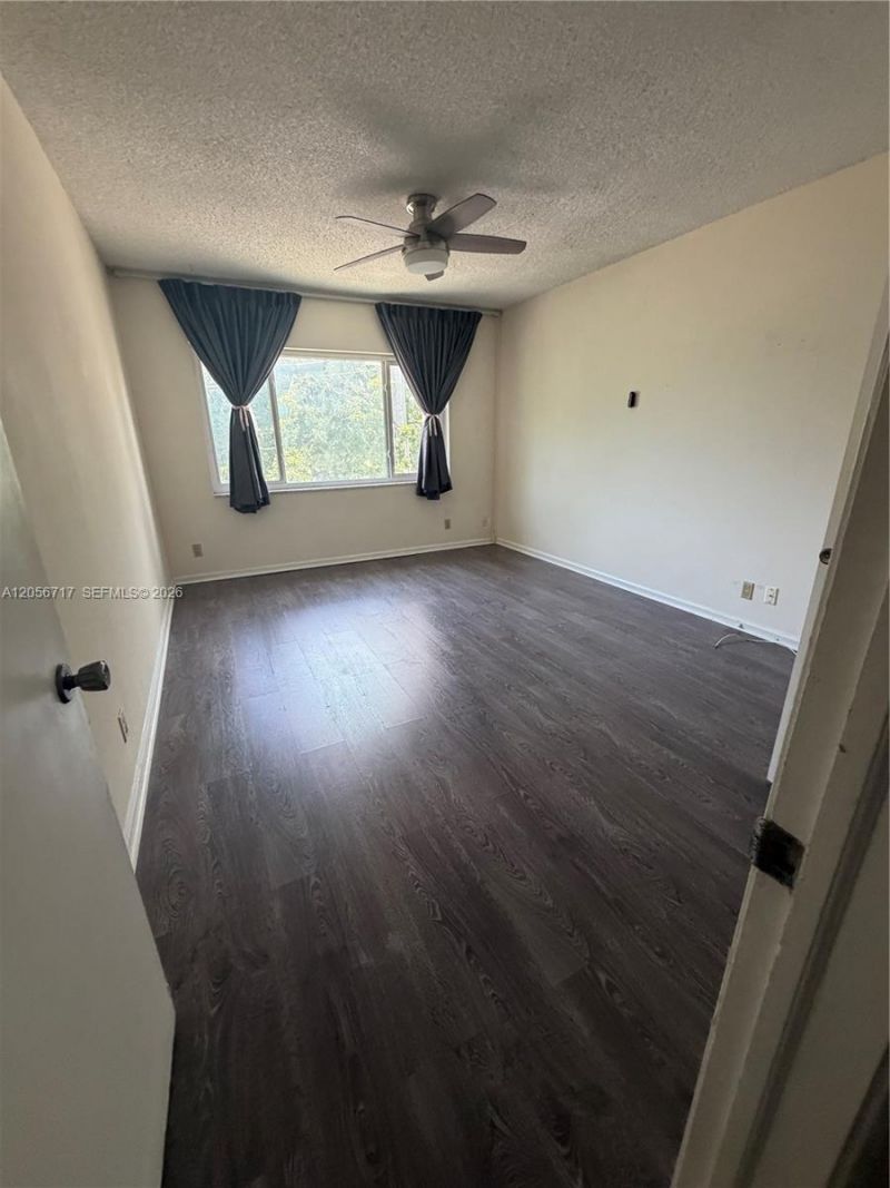 5700 NE 22nd Way, Unit 324, Fort Lauderdale, FL 33308 Photo