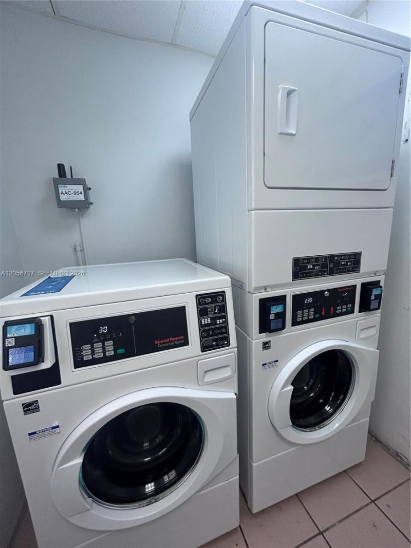 5700 NE 22nd Way, Unit 324, Fort Lauderdale, FL 33308 Photo