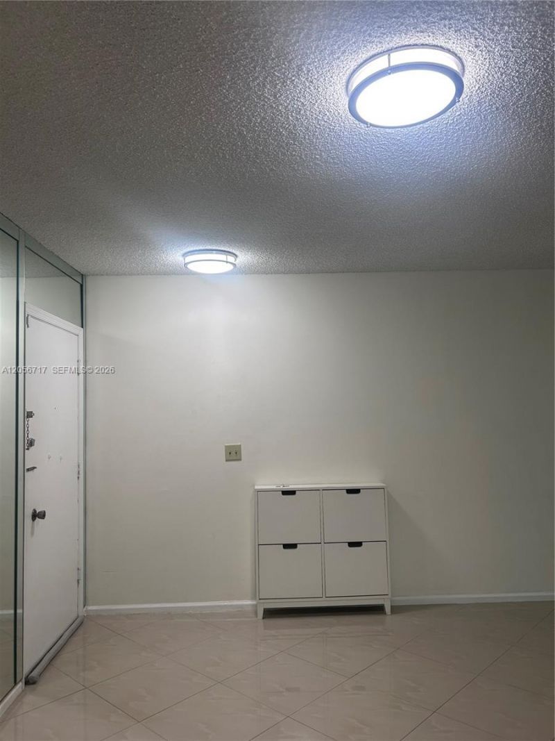 5700 NE 22nd Way, Unit 324, Fort Lauderdale, FL 33308 Photo