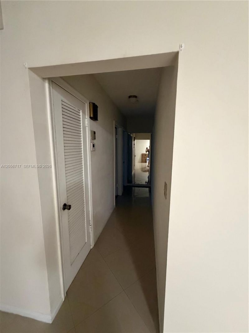 5700 NE 22nd Way, Unit 324, Fort Lauderdale, FL 33308 Photo