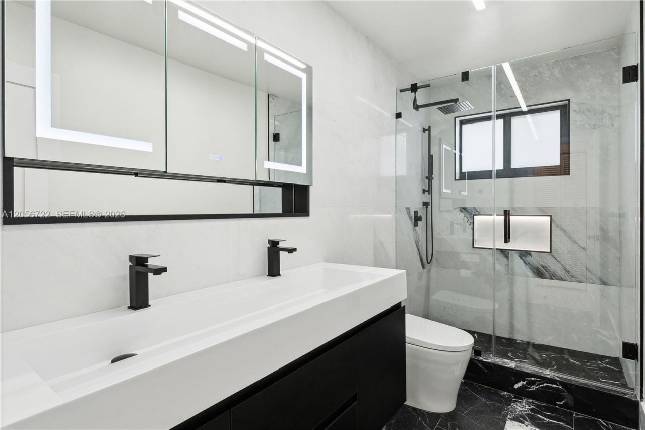 1545 Miller Rd , Coral Gables, FL 33146 Photo