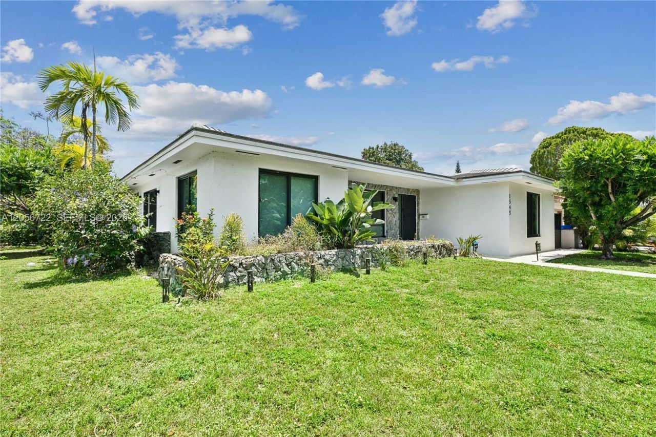 1545 Miller Rd , Coral Gables, FL 33146 Photo