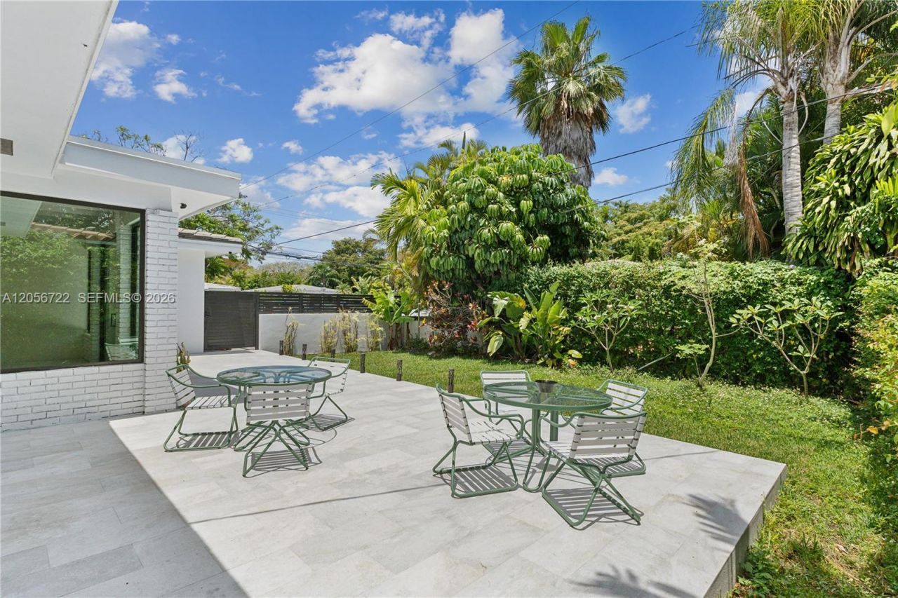 1545 Miller Rd , Coral Gables, FL 33146 Photo