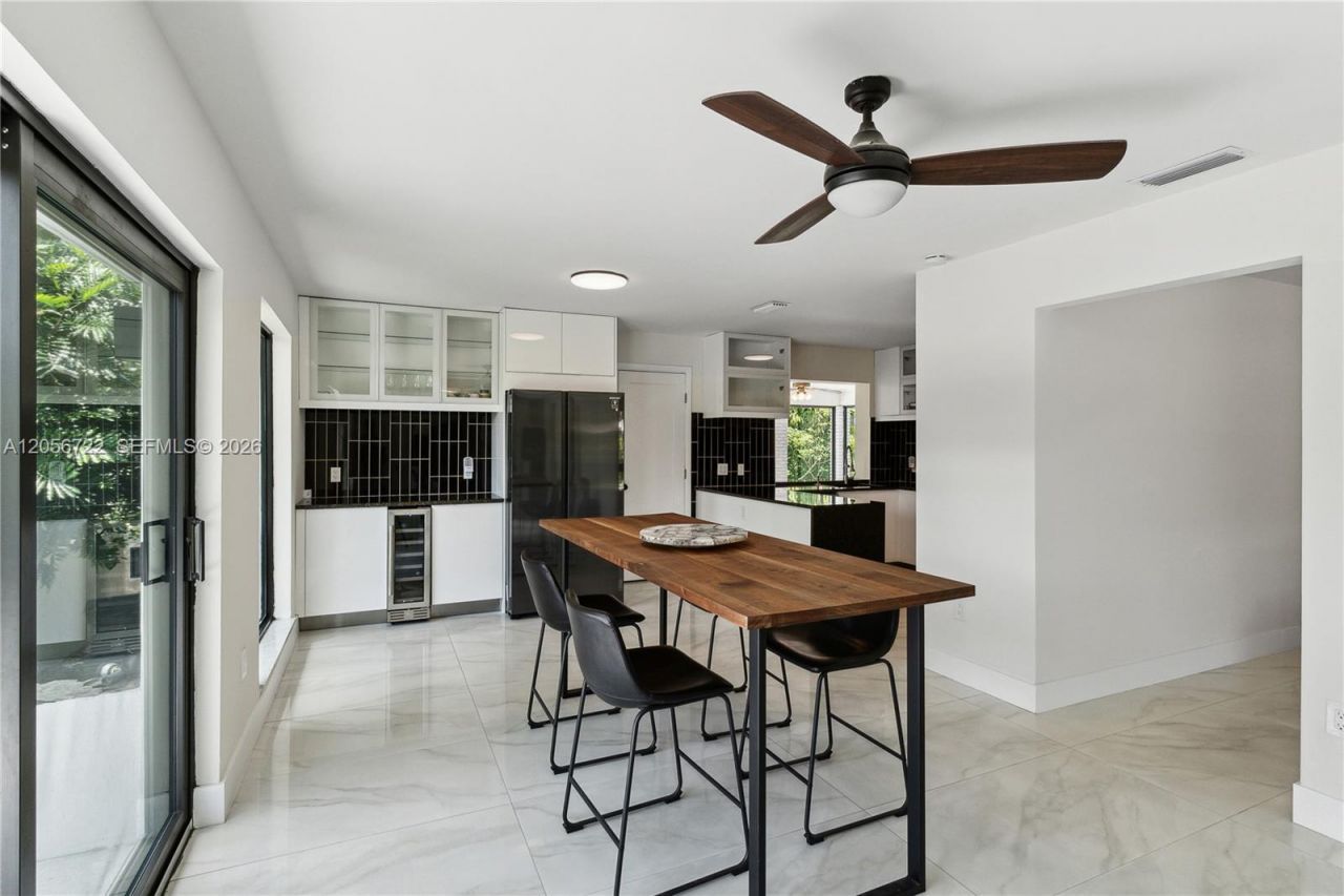 1545 Miller Rd , Coral Gables, FL 33146 Photo