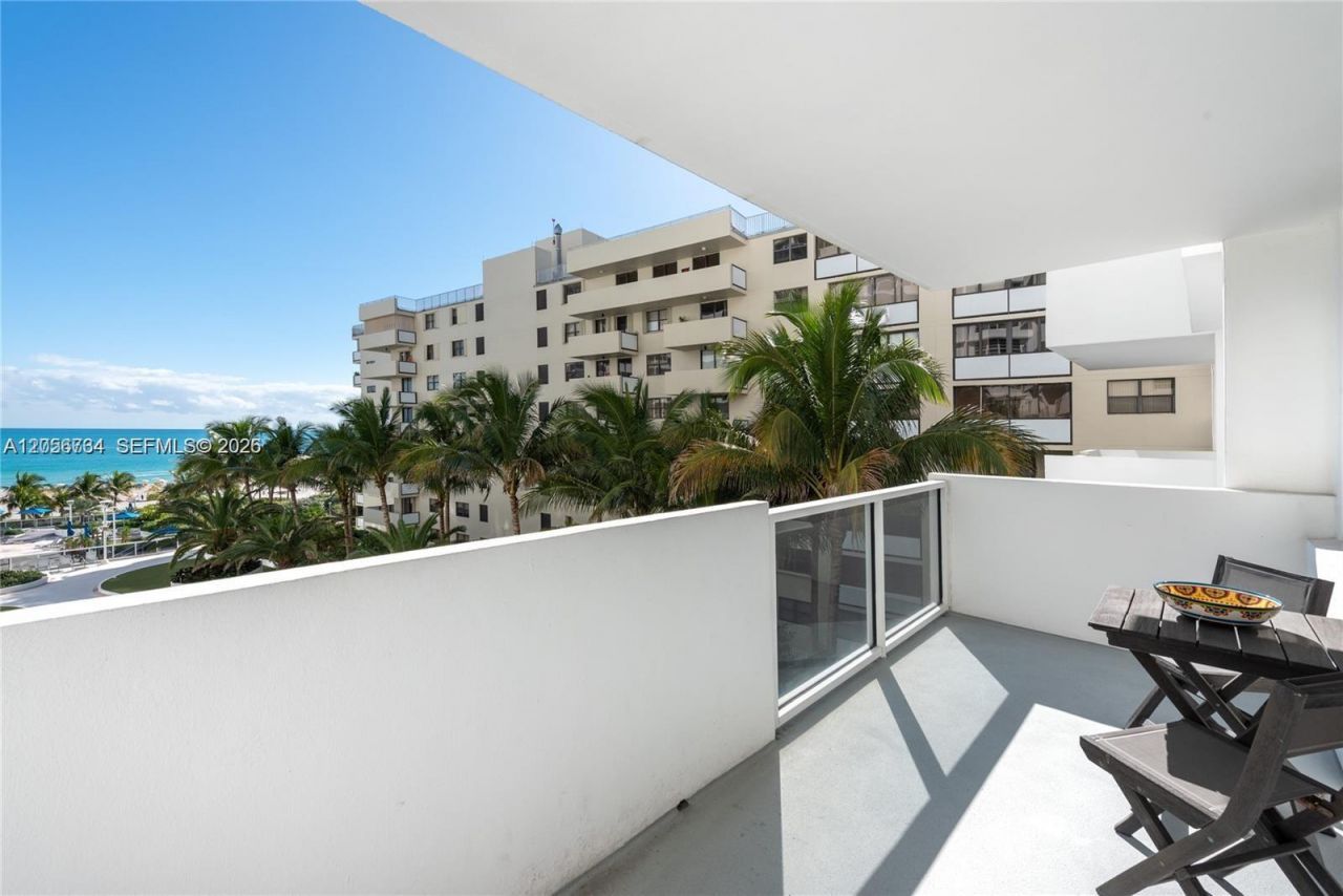 100 Lincoln Rd , Unit 619, Miami Beach, FL 33139 Photo