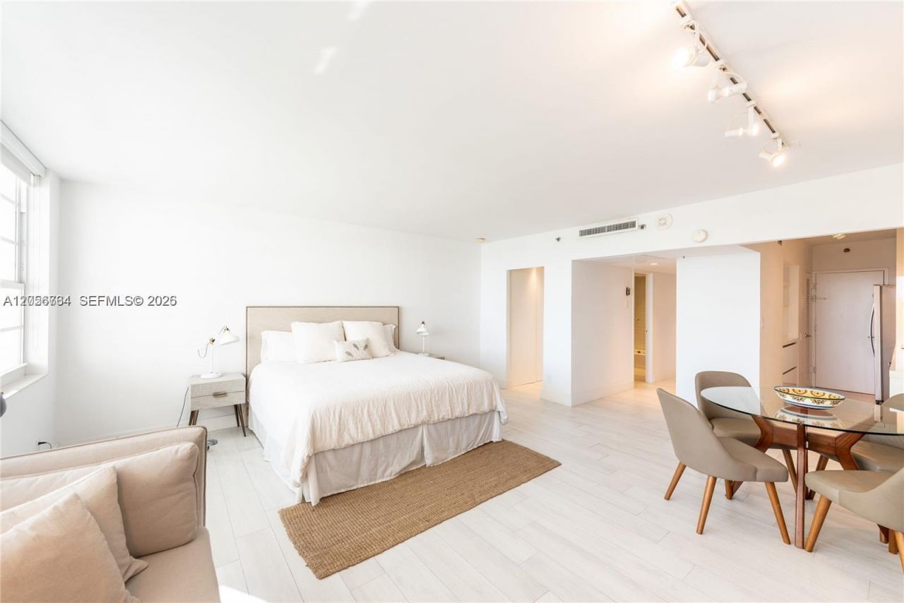 100 Lincoln Rd , Unit 619, Miami Beach, FL 33139 Photo