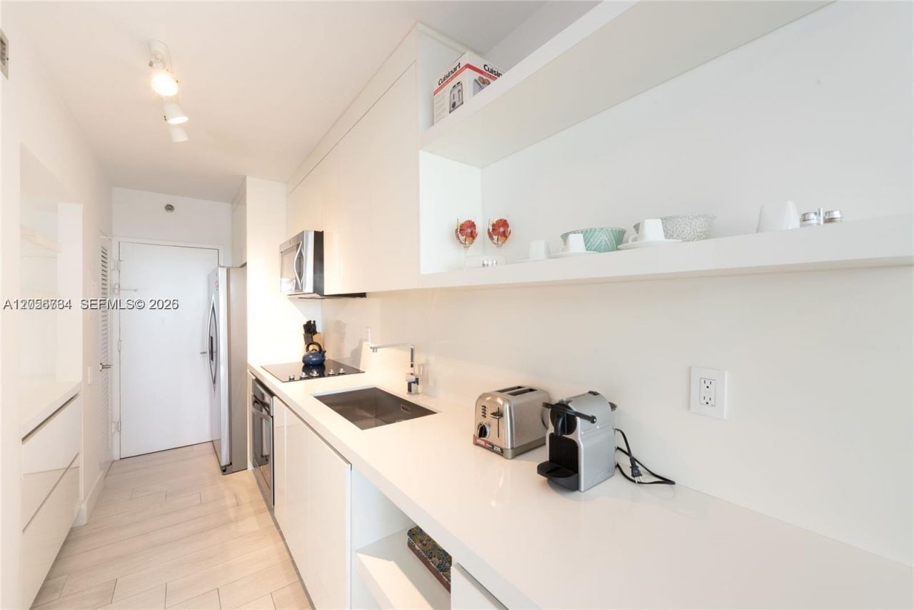 100 Lincoln Rd , Unit 619, Miami Beach, FL 33139 Photo