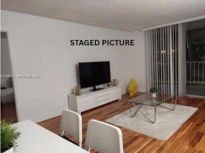 486 NW 165th St Rd, Unit B-103, Miami, FL 33169 Photo