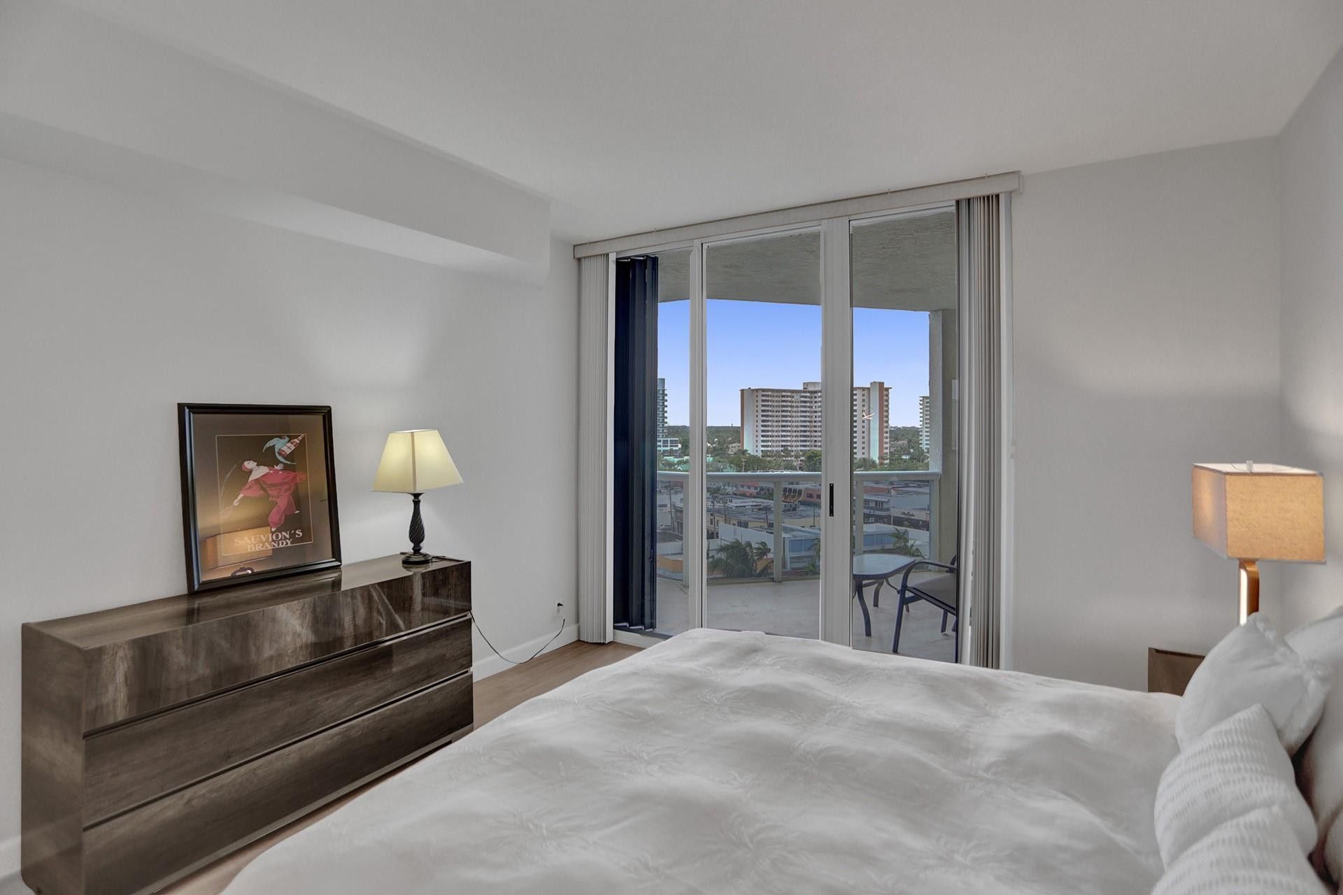 3100 N Ocean Boulevard, Unit 808, Fort Lauderdale, FL 33308 Photo