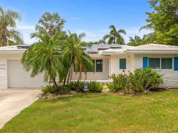 1771 NE 33RD Street, Oakland Park, FL 33334