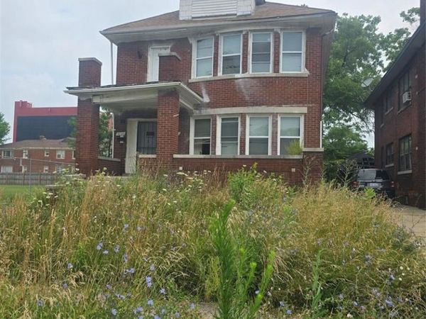 1732 Burlingame Street , Detroit, MI 48206