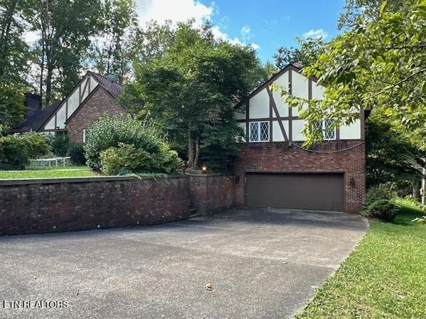 348 Ridge Rd, Baxter, KY 40806