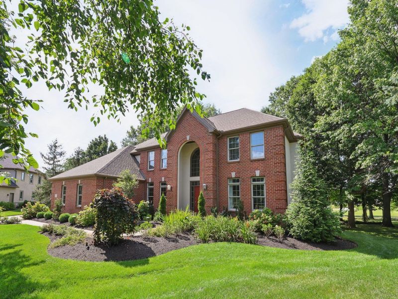 1323 Crystal Tree Court, Blacklick, OH 43004 Photo 2