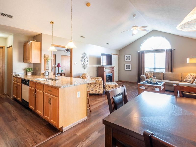 4979 Meadow Run Drive, Hilliard, OH 43026 Photo 16