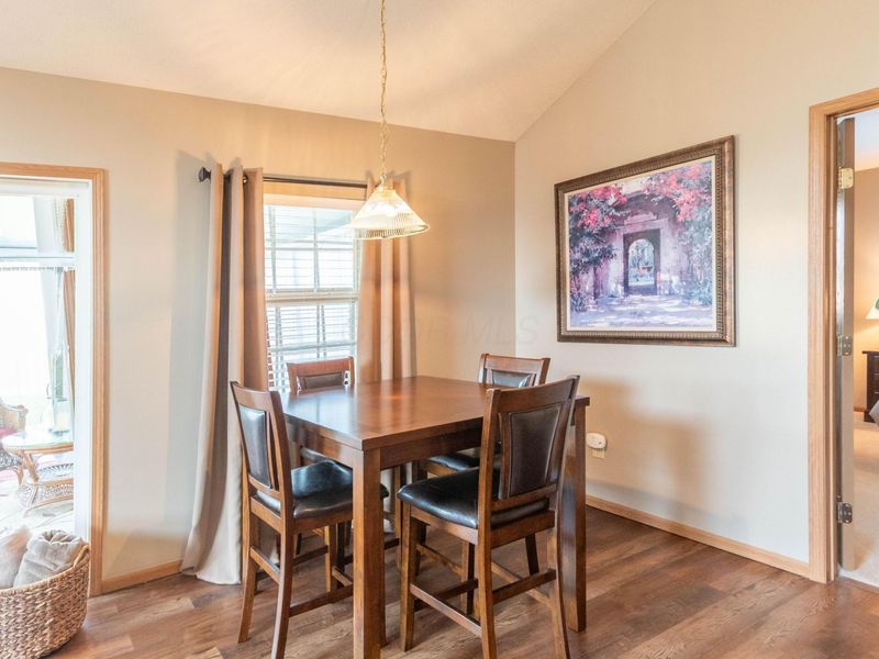 4979 Meadow Run Drive, Hilliard, OH 43026 Photo 8