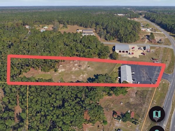 6194 N Highway 85, Crestview, FL 32536