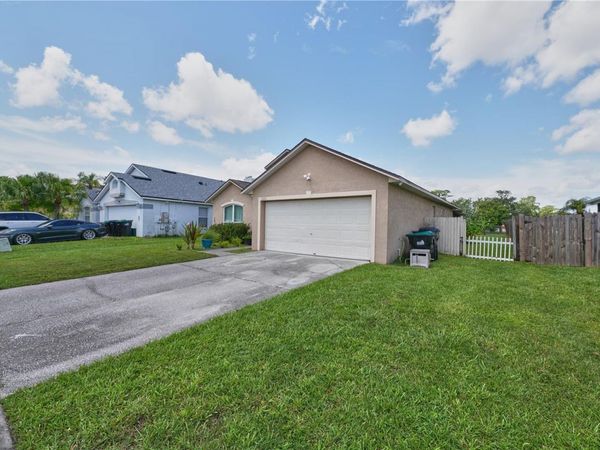 2486 ISLAND CLUB WAY , ORLANDO, FL 32822