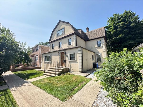 115-04 180 Street , Addisleigh Park, NY 11434