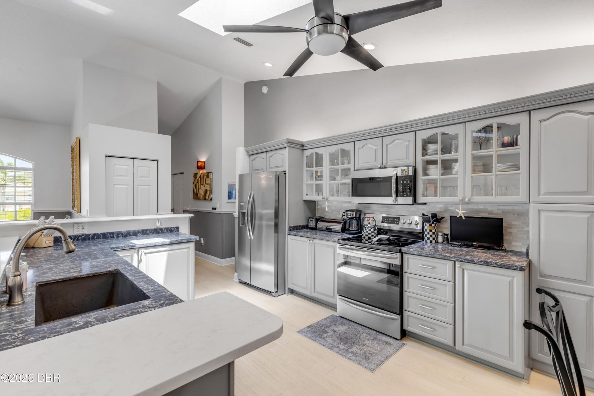 815 E 7th Avenue, New Smyrna Beach, FL 32169 Photo