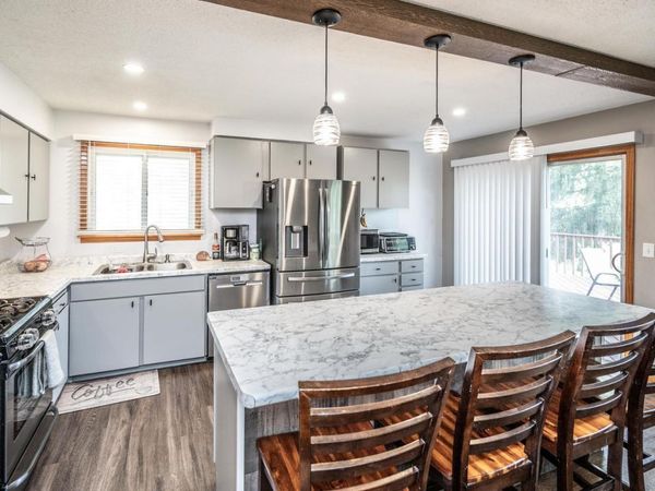 1083 Whitney Drive , Apple Valley, MN 55124