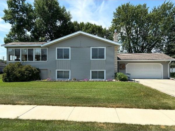 814 4th Street SE, Little Falls, MN 56345
