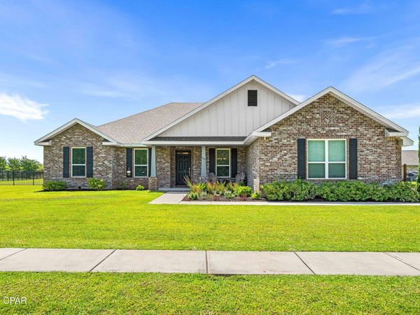 909 Brushed Dunes Circle, Freeport, FL 32439