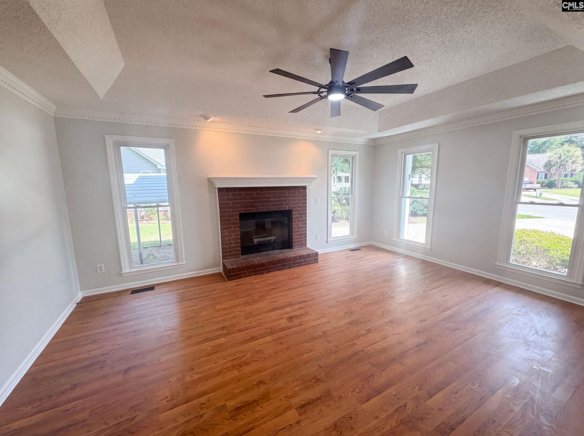 153 Courtney Oak Drive  Photo 13