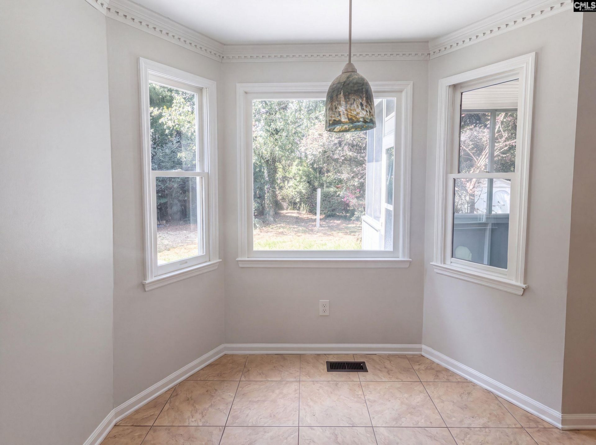 153 Courtney Oak Drive  Photo 7