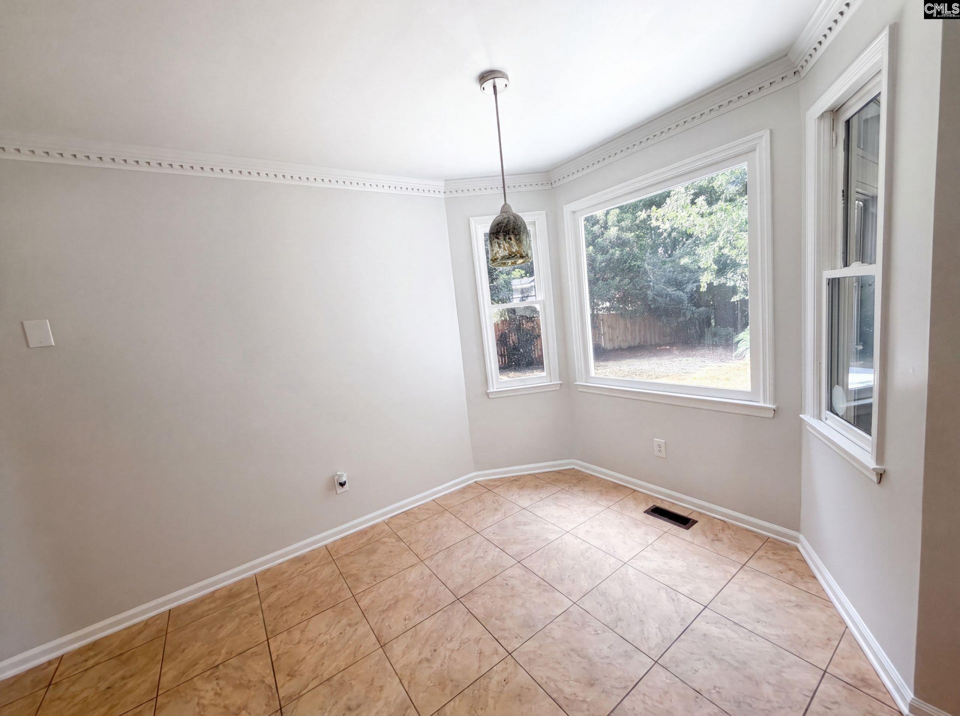 153 Courtney Oak Drive  Photo 8
