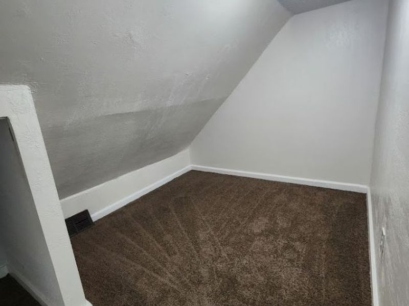 12905 Watterson Avenue, Cleveland, OH 44105 Photo 10