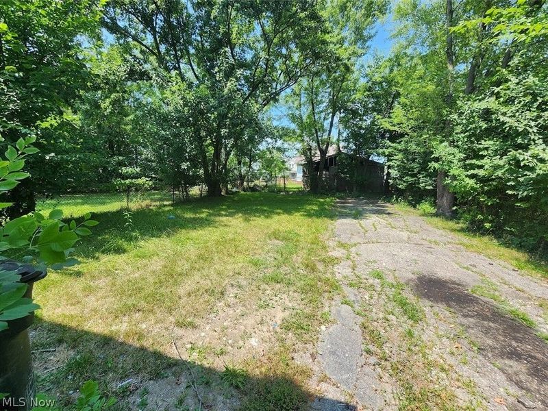 12905 Watterson Avenue, Cleveland, OH 44105 Photo 12