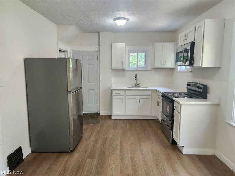 12905 Watterson Avenue, Cleveland, OH 44105 Photo 2