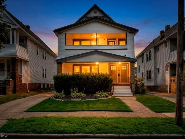 2124 Wascana Avenue , Lakewood, OH 44107