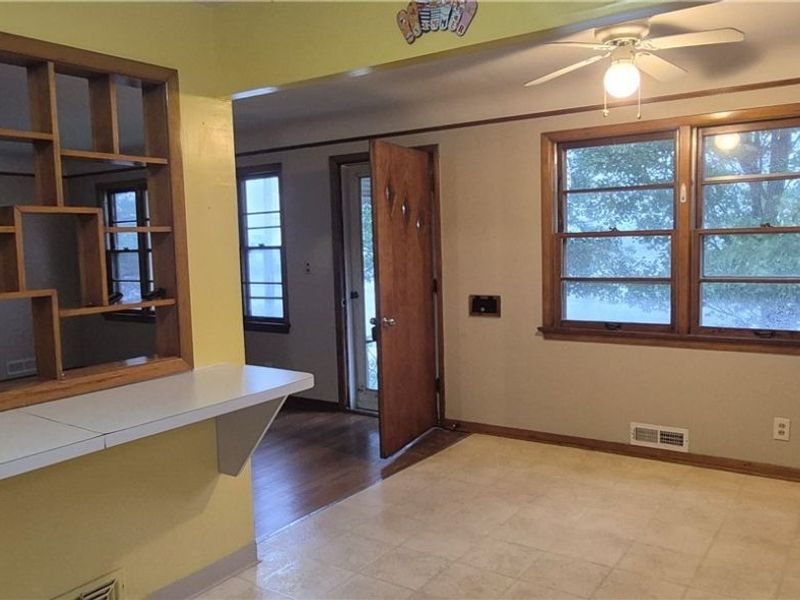 6379 State Road, Parma, OH 44134 Photo 6