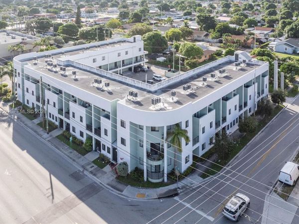 710 E 9th St , Hialeah, FL 33010