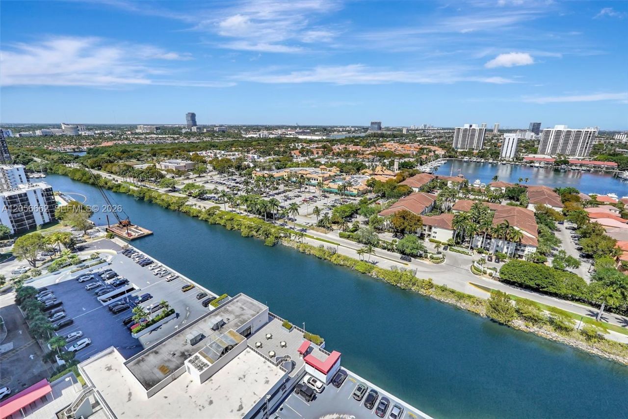 3675 N Country Club Dr , Unit 2310, Aventura, FL 33180 Photo