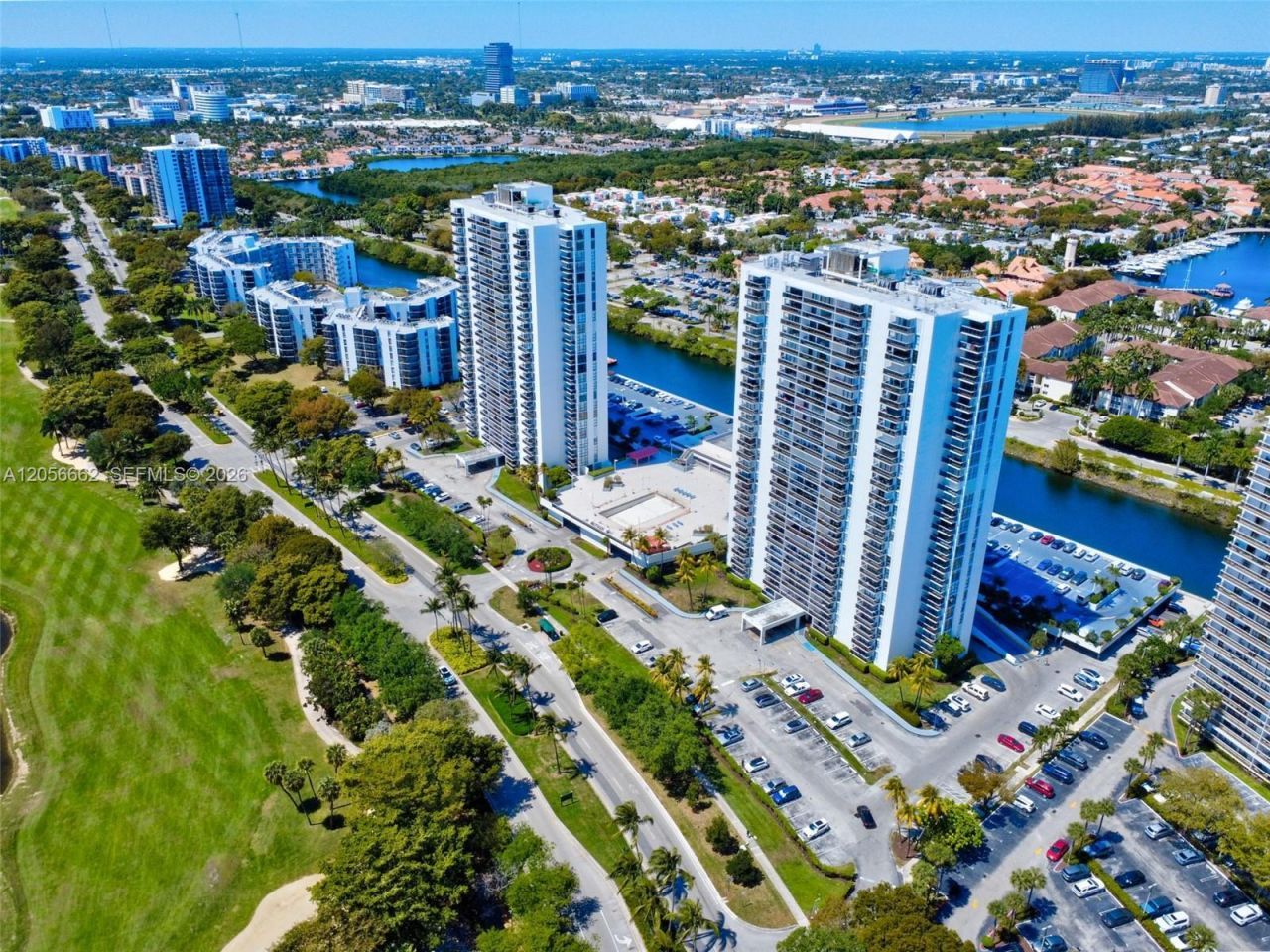 3675 N Country Club Dr , Unit 2310, Aventura, FL 33180 Photo