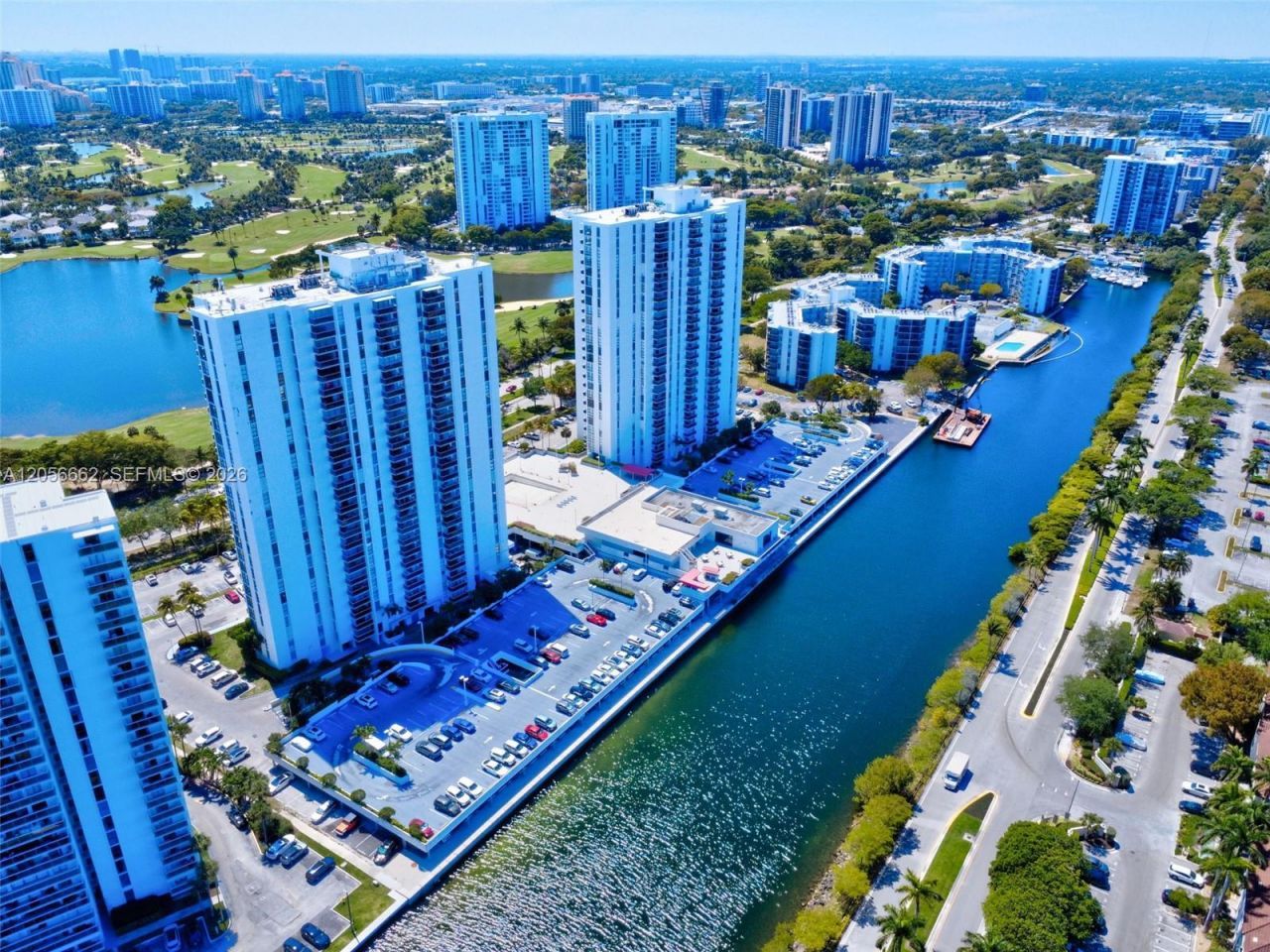 3675 N Country Club Dr , Unit 2310, Aventura, FL 33180 Photo