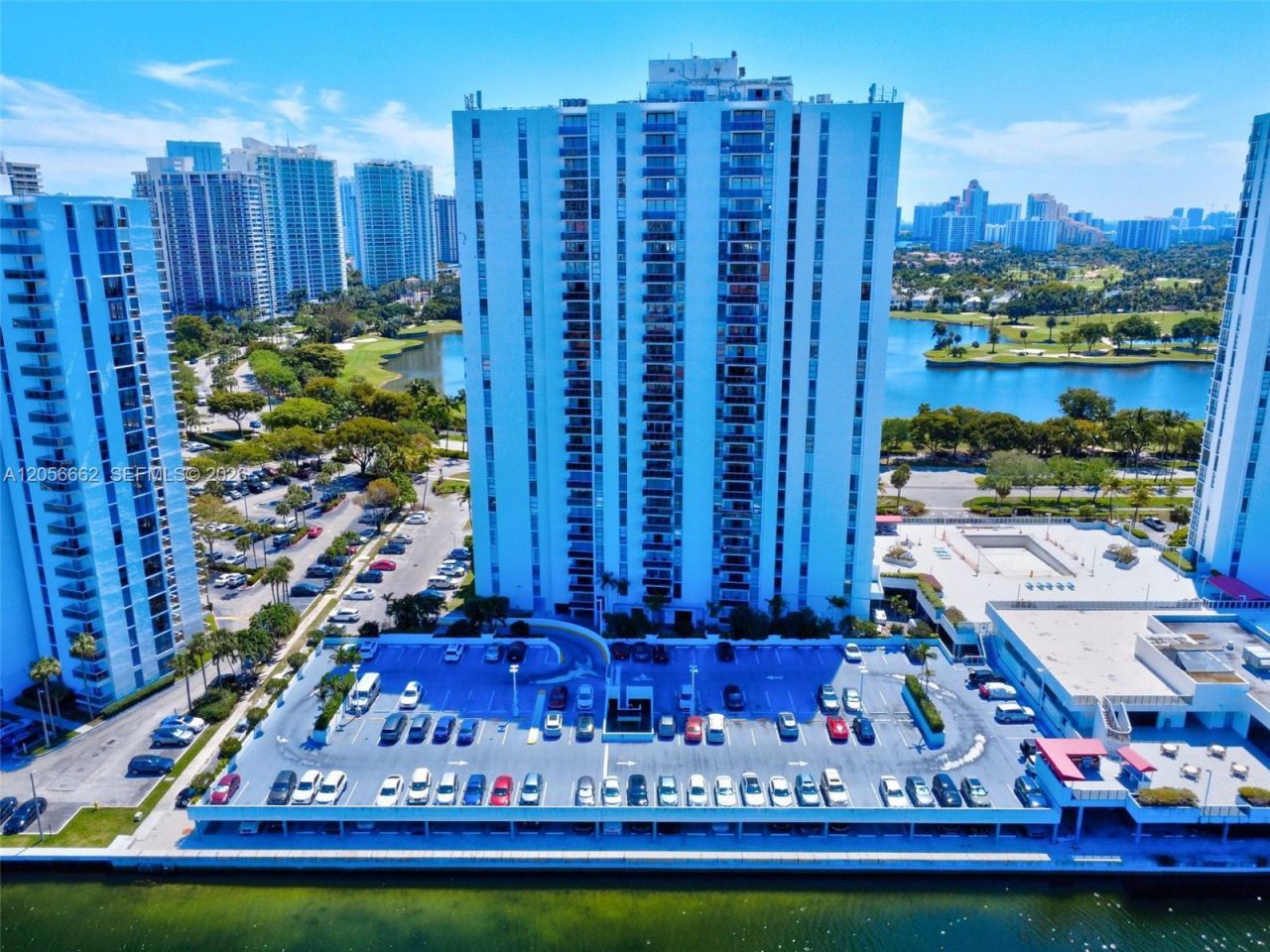 3675 N Country Club Dr , Unit 2310, Aventura, FL 33180 Photo