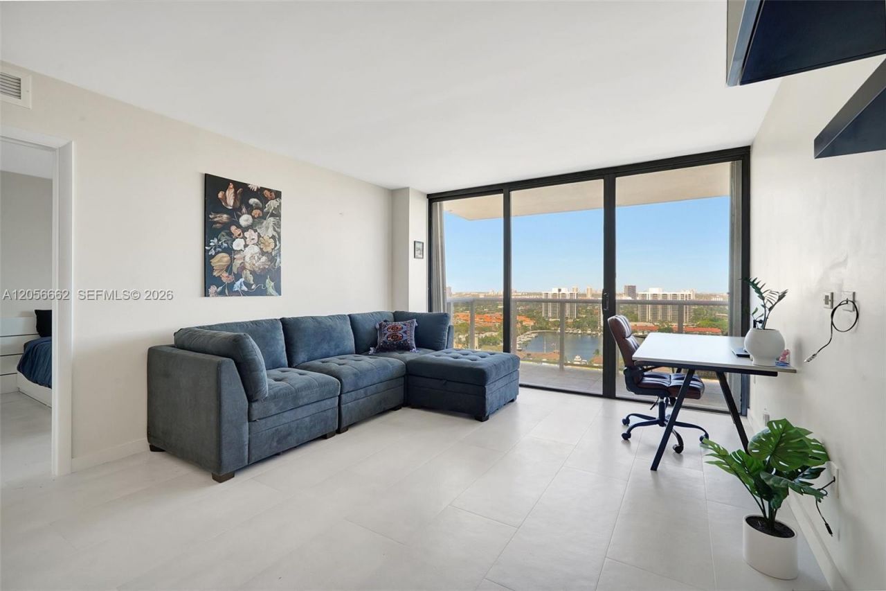 3675 N Country Club Dr , Unit 2310, Aventura, FL 33180 Photo