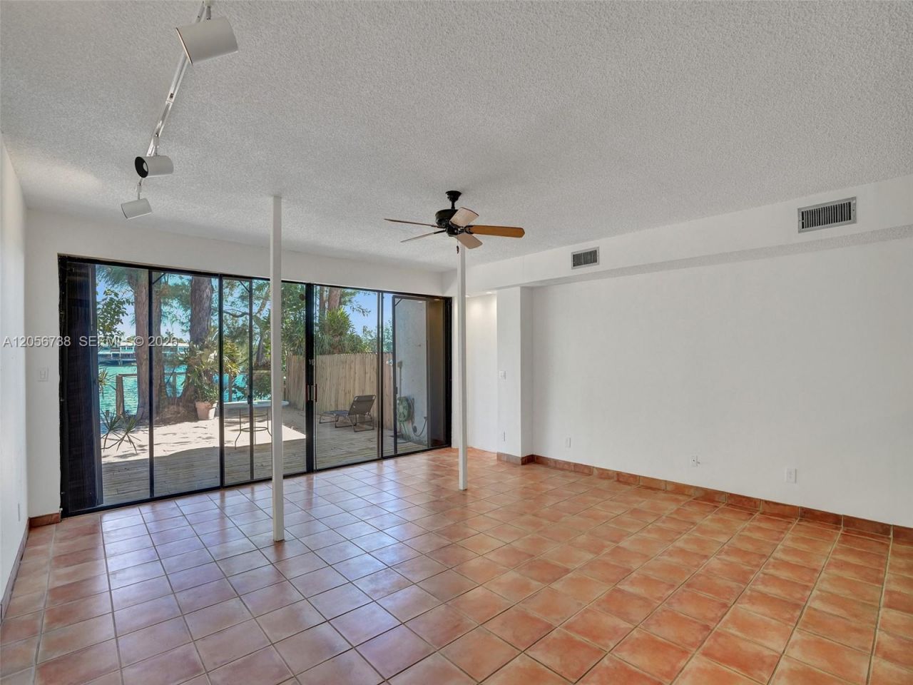 4863 SW 71st Pl , Miami, FL 33155 Photo