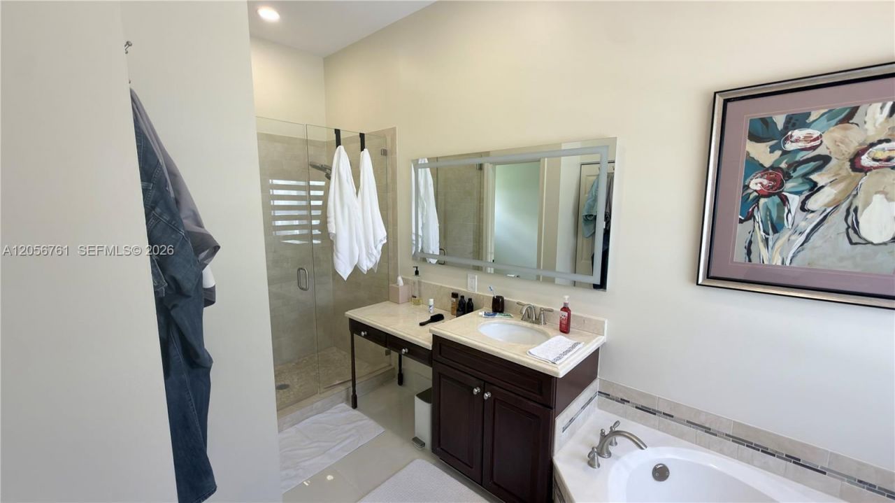 692 Maplewood Ct, Weston, FL 33327 Photo