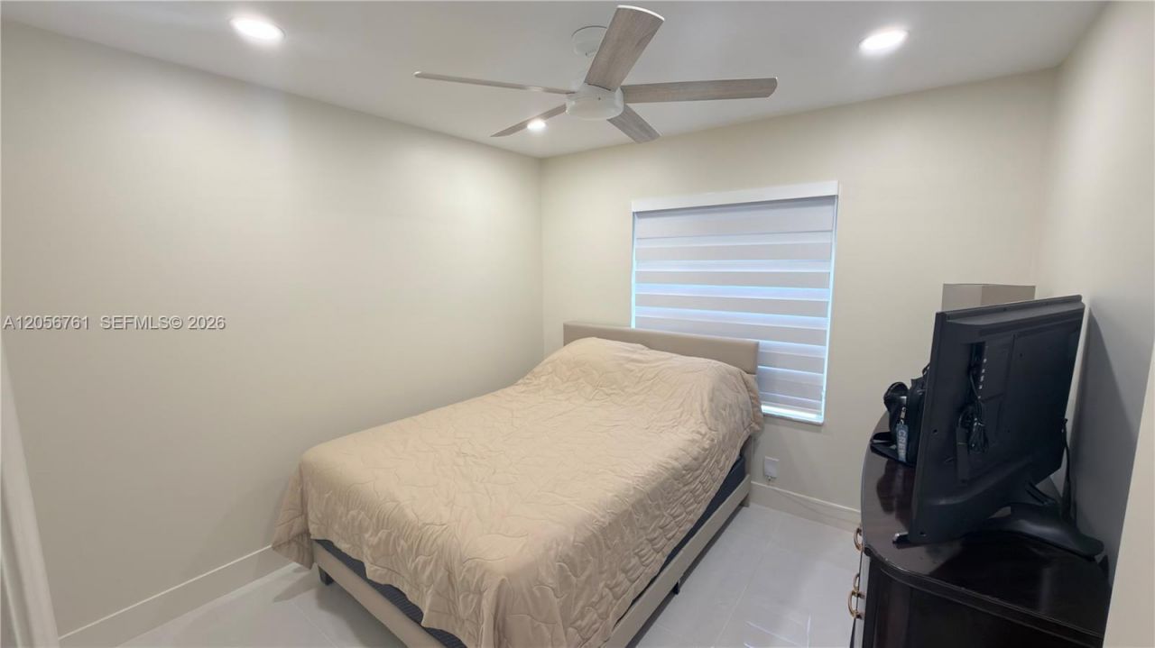 692 Maplewood Ct, Weston, FL 33327 Photo