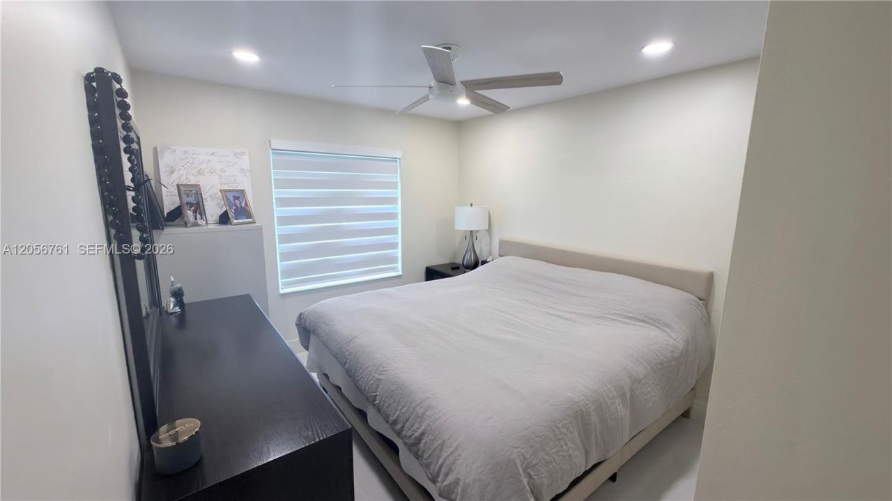 692 Maplewood Ct, Weston, FL 33327 Photo