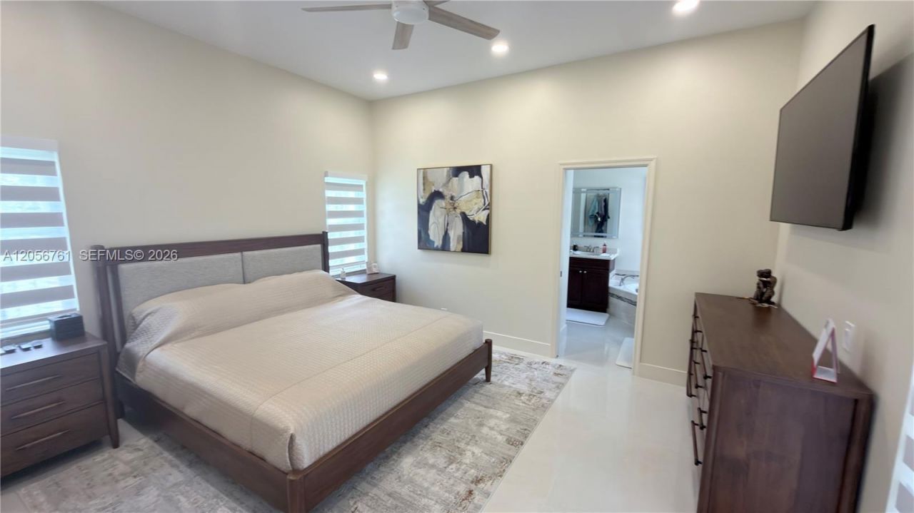 692 Maplewood Ct, Weston, FL 33327 Photo